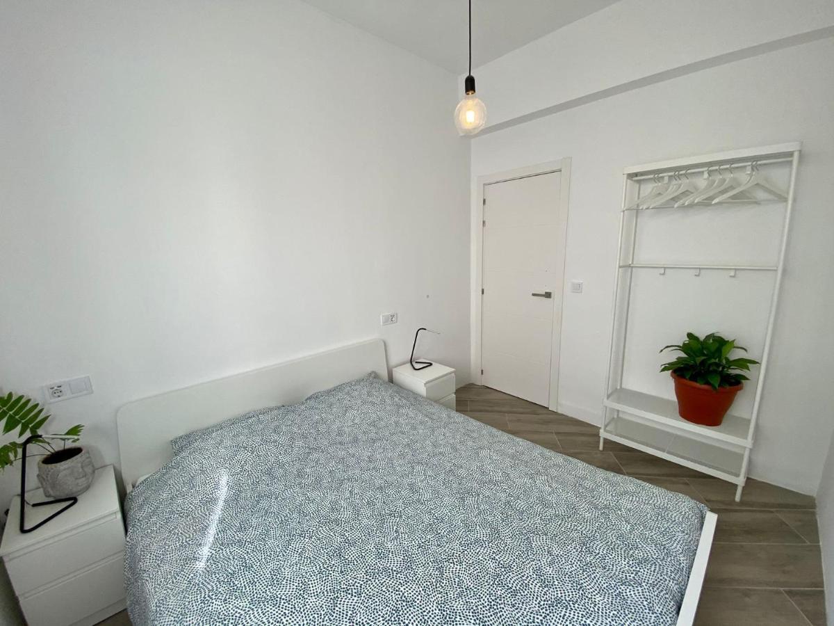 Room With Private Bathroom - Vivienda Vacacional Out Of Blue サンタ・クルス・デ・ラ・パルマ スペイン 部屋 写真