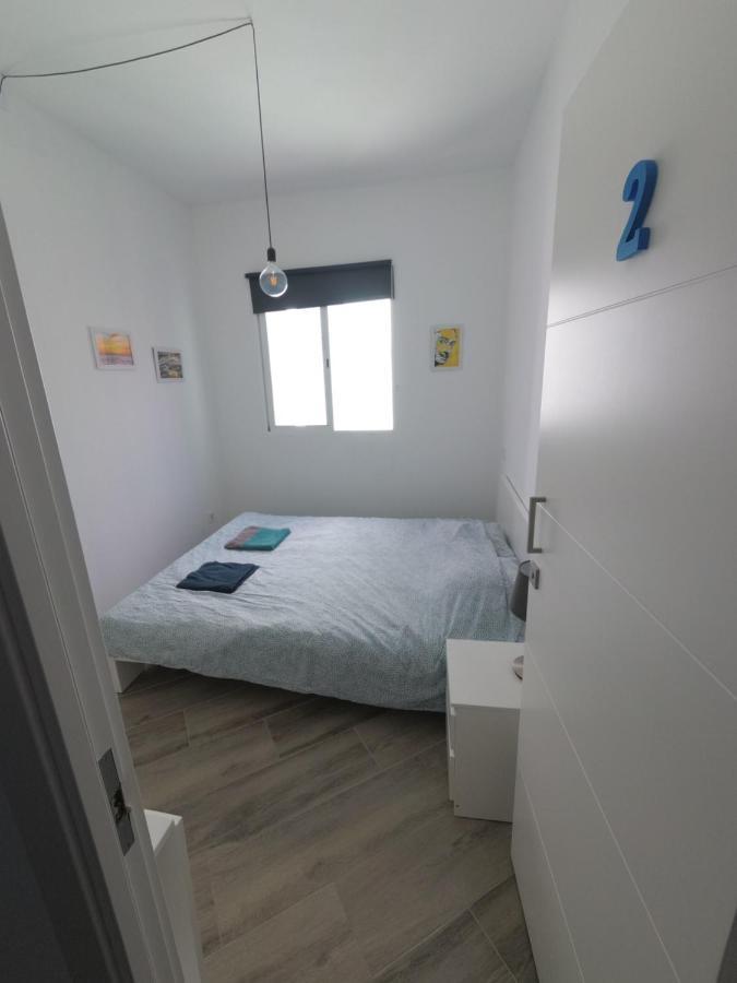 Room With Private Bathroom - Vivienda Vacacional Out Of Blue サンタ・クルス・デ・ラ・パルマ スペイン エクステリア 写真