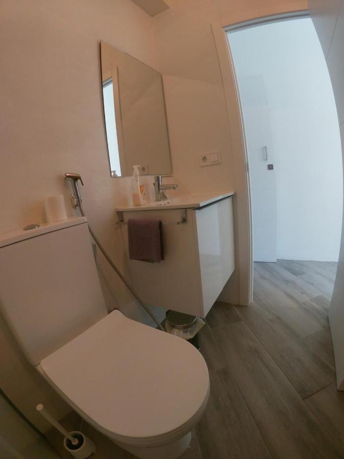 Room With Private Bathroom - Vivienda Vacacional Out Of Blue サンタ・クルス・デ・ラ・パルマ スペイン エクステリア 写真