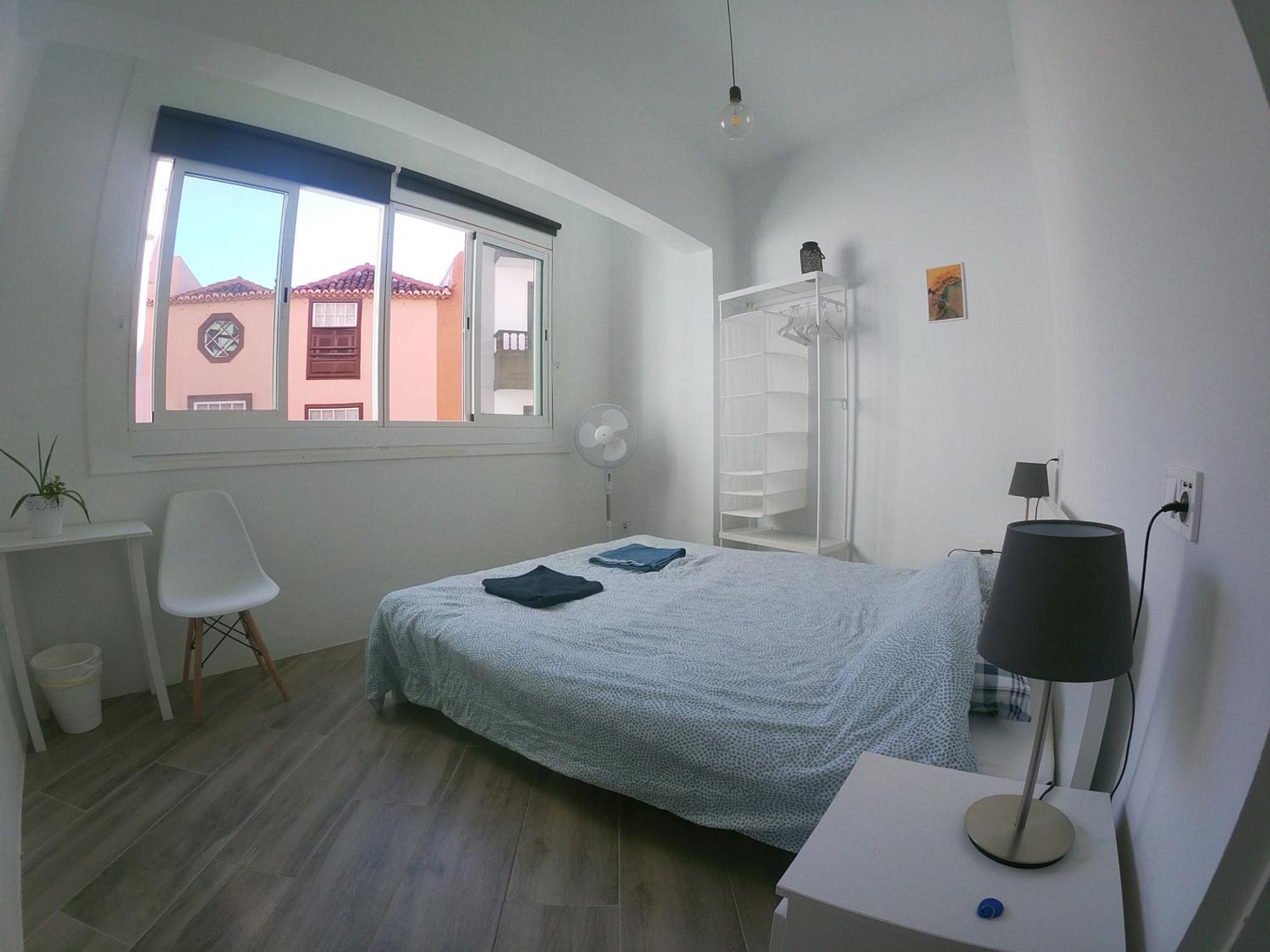 Room With Private Bathroom - Vivienda Vacacional Out Of Blue サンタ・クルス・デ・ラ・パルマ スペイン エクステリア 写真