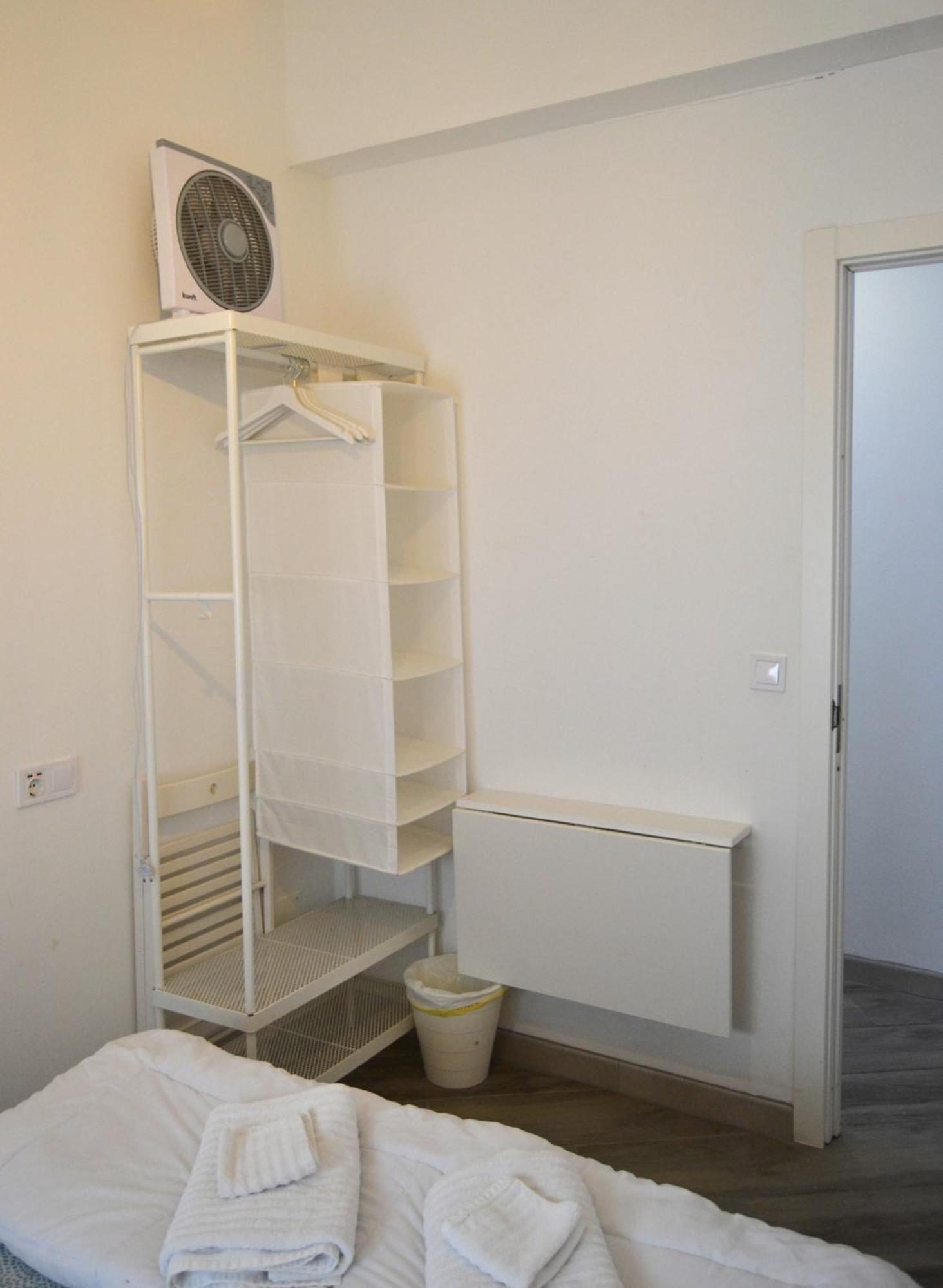 Room With Private Bathroom - Vivienda Vacacional Out Of Blue サンタ・クルス・デ・ラ・パルマ スペイン エクステリア 写真